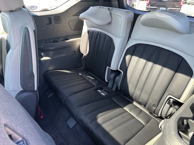 2024 Kia EV9 GT-Line — photo 17 of 59