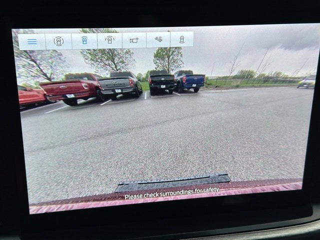 2023 Ford F-150 Lariat — photo 26 of 37