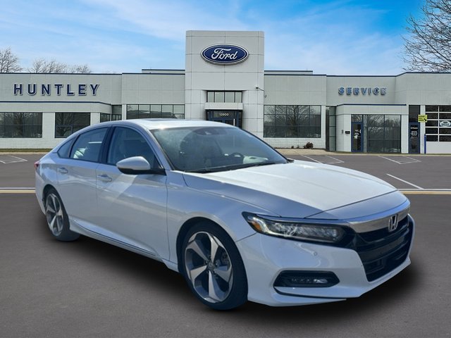 2020 Honda Accord Touring 2.0T — photo 3 of 29