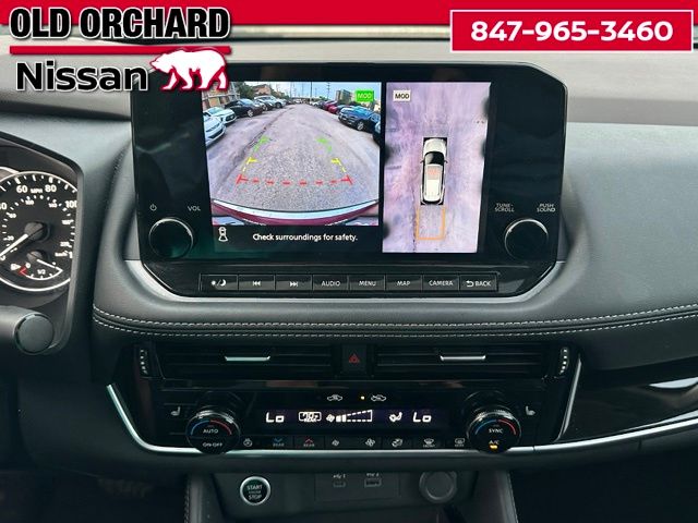 2023 Nissan Rogue SL — photo 18 of 22