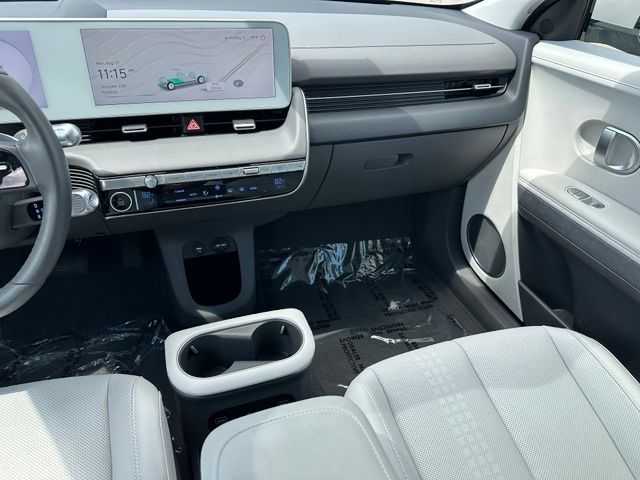 2024 Hyundai IONIQ 5 Limited — photo 18 of 38