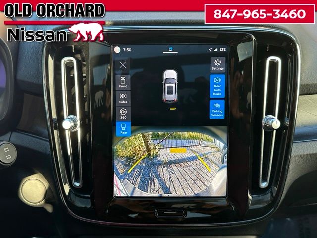 2023 Volvo XC40 Recharge Pure Electric Twin Plus — photo 18 of 20