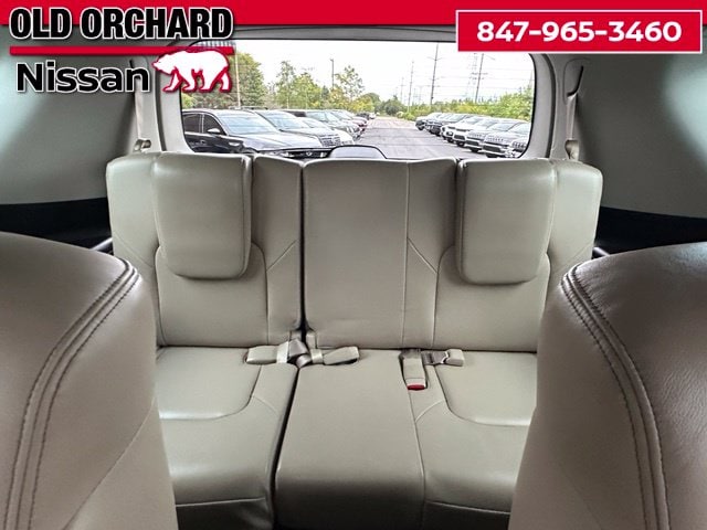 2023 Nissan Armada SL — photo 13 of 24