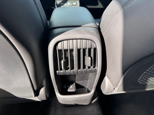 2024 Hyundai Kona Limited — photo 14 of 29