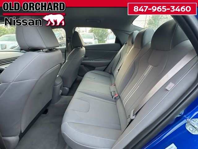 2025 Hyundai Elantra Hybrid SEL Sport — photo 11 of 21