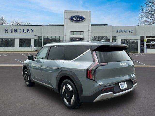 2024 Kia EV9 Wind — photo 6 of 44