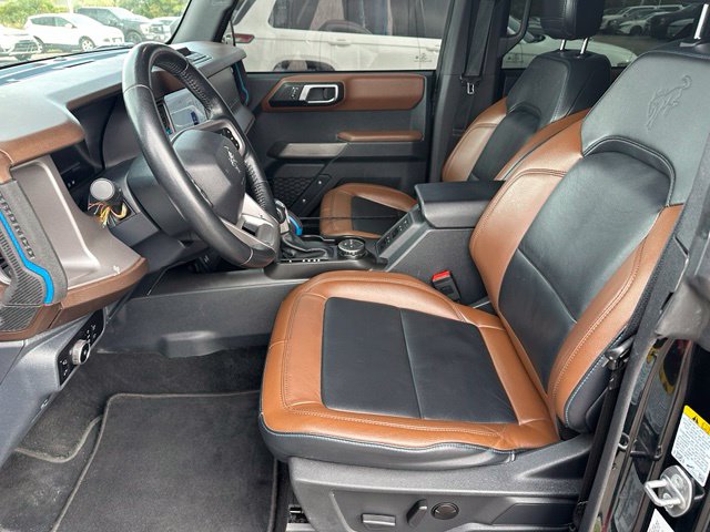 2023 Ford Bronco Outer Banks — photo 14 of 28
