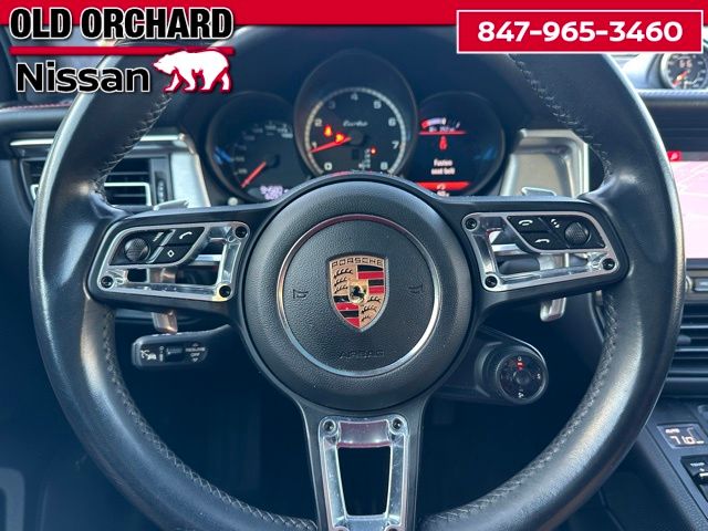 2020 Porsche Macan Turbo — photo 22 of 22