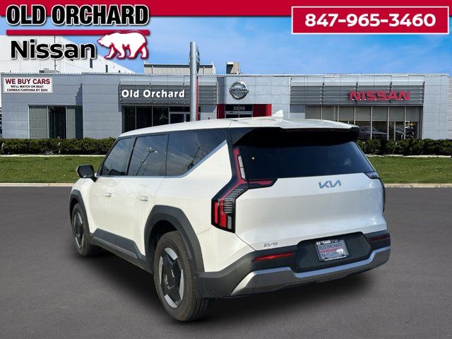 2024 Kia EV9 Light Long Range — photo 8 of 24