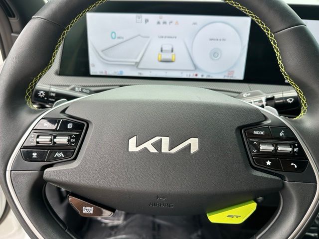 2024 Kia EV6 GT — photo 34 of 37