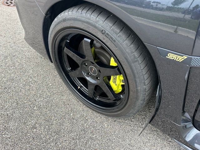 2019 Subaru WRX STi — photo 8 of 31
