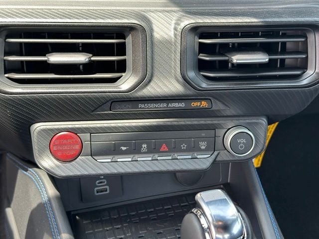 2024 Ford Mustang Dark Horse — photo 20 of 27