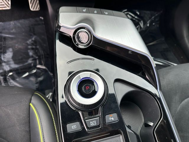 2024 Kia EV6 GT — photo 24 of 37