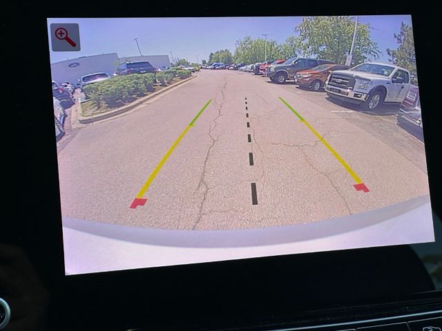 2024 Jeep Wagoneer L Series II — photo 27 of 30