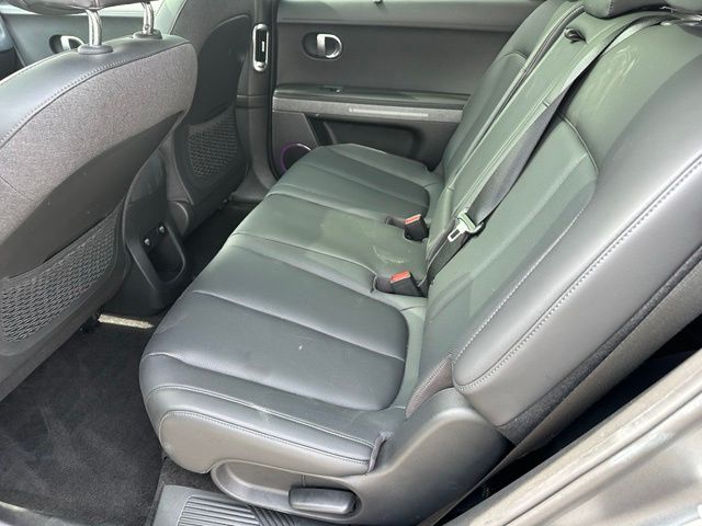 2023 Hyundai IONIQ 5 Limited — photo 14 of 38