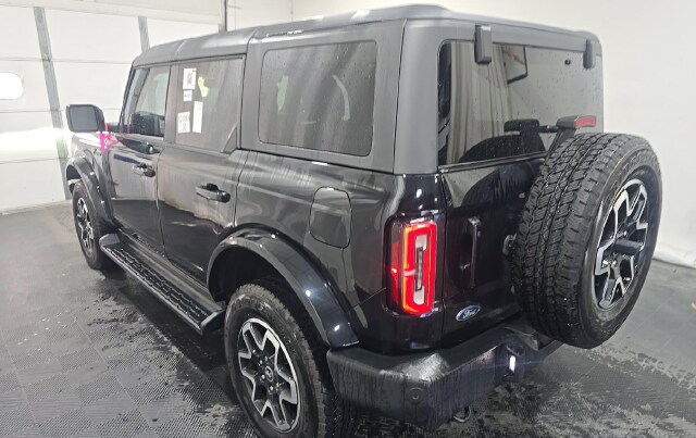 2025 Ford Bronco Outer Banks — photo 5 of 10