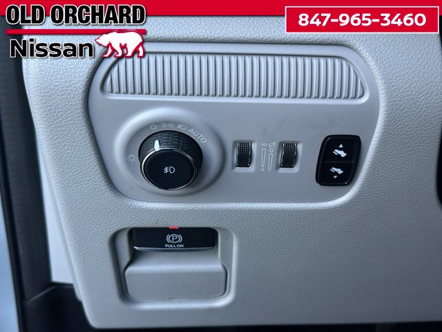 2022 Jeep Wagoneer Series II — photo 13 of 30