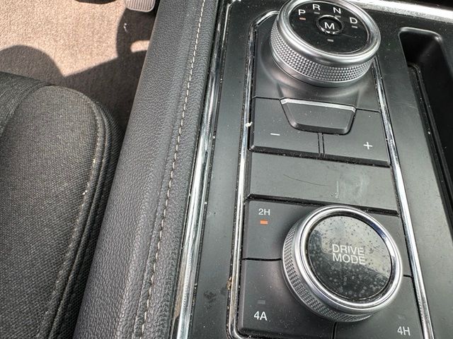 2024 Ford Expedition XLT — photo 19 of 25