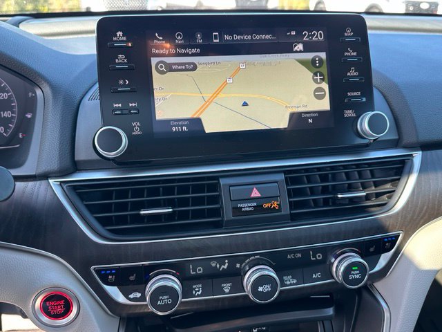 2020 Honda Accord Touring 2.0T — photo 21 of 29