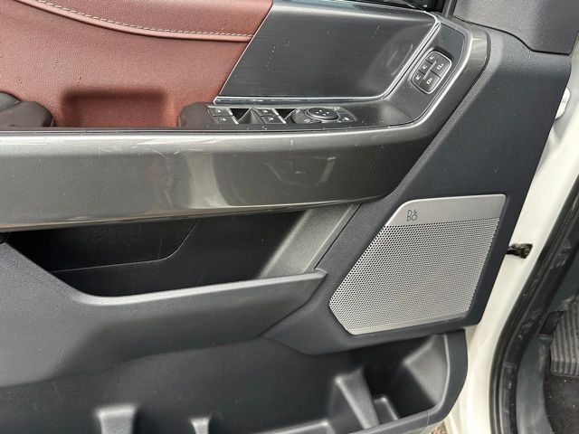 2023 Ford F-150 Lariat — photo 15 of 37
