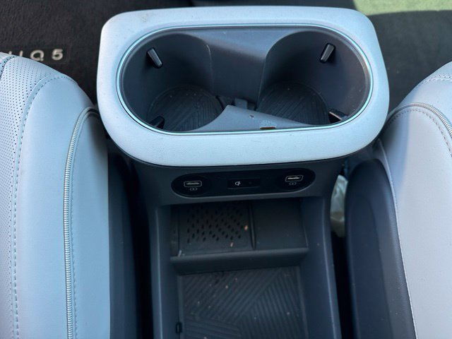 2023 Hyundai IONIQ 5 Limited — photo 23 of 35