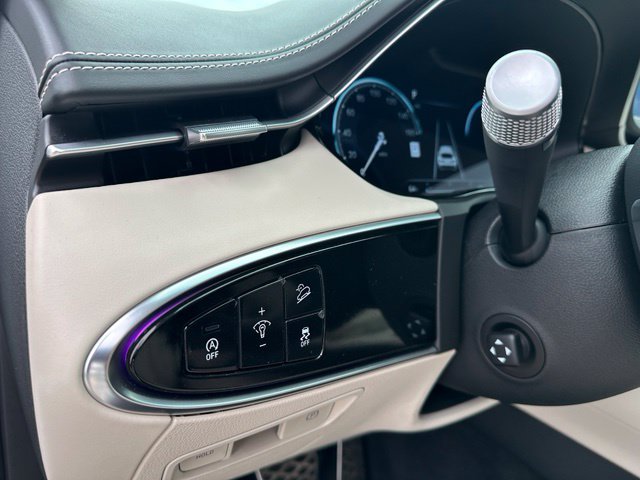 2025 Genesis GV70 3.5T Sport — photo 23 of 41