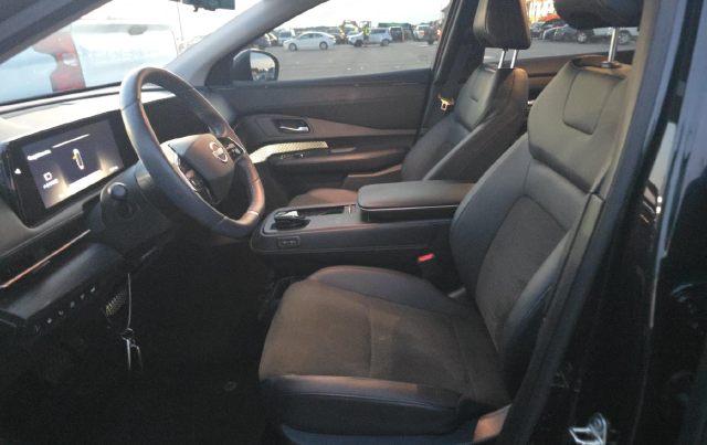 2024 Nissan Ariya Evolve+ e-4orce — photo 5 of 9