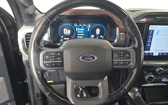 2023 Ford F-150 Lariat — photo 8 of 11