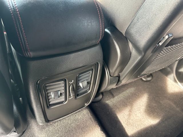 2023 Dodge Durango GT — photo 17 of 27