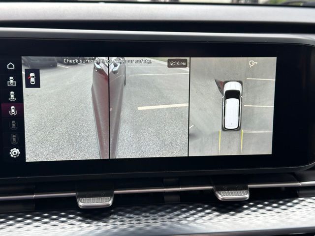 2023 Kia Carnival SX Prestige — photo 31 of 36