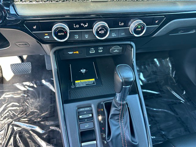 2024 Honda CR-V Hybrid Sport Touring — photo 24 of 31
