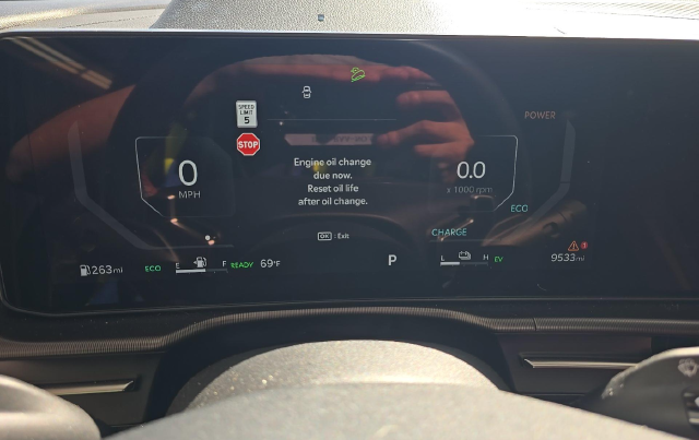 2026 Kia Sportage Hybrid SX Prestige — photo 8 of 10