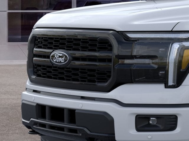 2026 Ford F-150 Lariat — photo 18 of 52