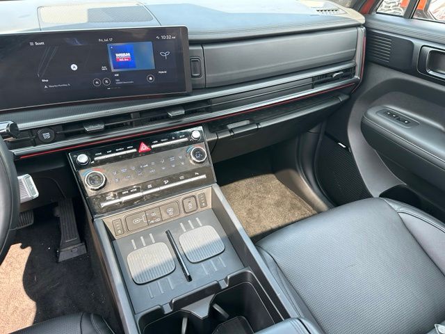 2024 Hyundai Santa Fe Hybrid Calligraphy — photo 21 of 43