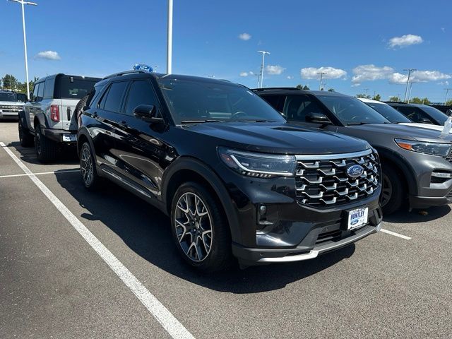 2025 Ford Explorer Platinum — photo 6 of 13