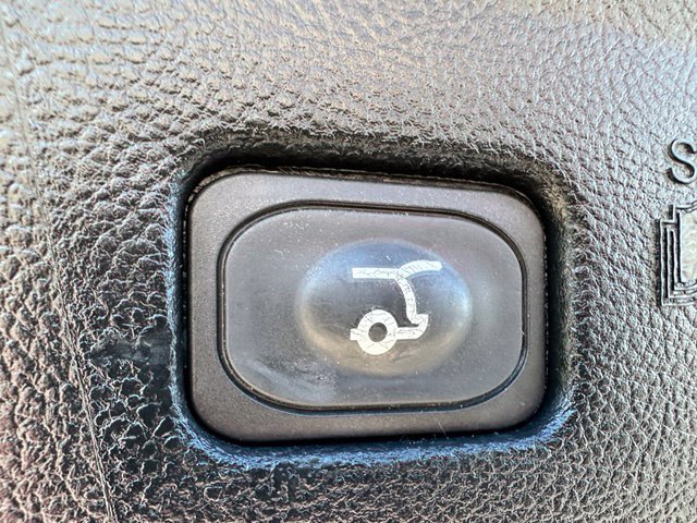 2021 Ford Edge SEL — photo 9 of 25
