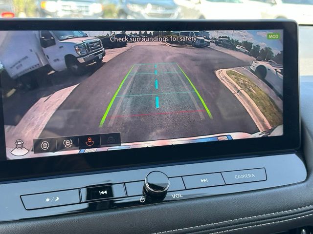 2024 Nissan Rogue Platinum — photo 28 of 30