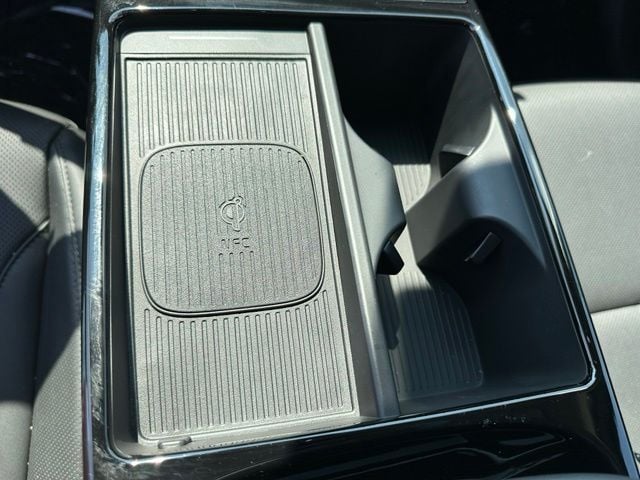 2025 Hyundai Tucson Hybrid SEL Convenience — photo 26 of 35