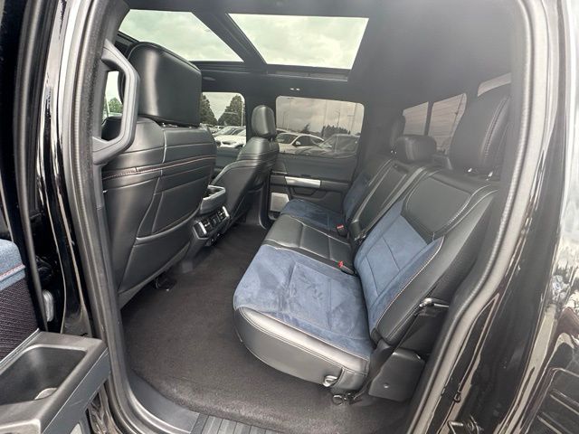 2023 Ford F-150 Raptor — photo 13 of 33