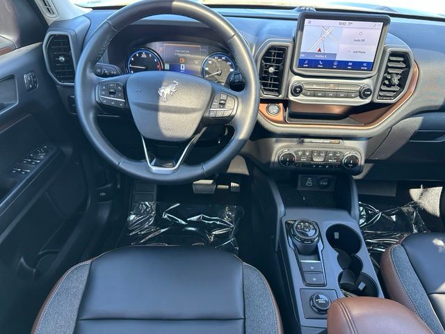 2024 Ford Bronco Sport Outer Banks — photo 14 of 27