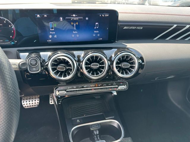 2025 Mercedes-Benz CLA CLA 35 AMG® — photo 20 of 30