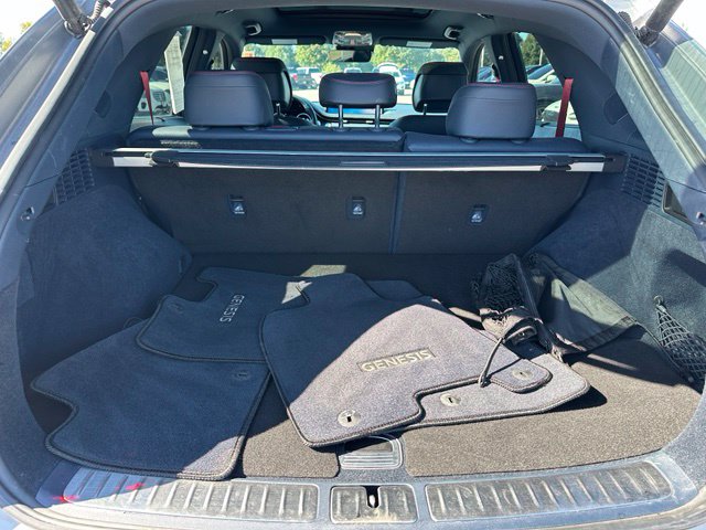 2023 Genesis GV70 2.5T — photo 14 of 41