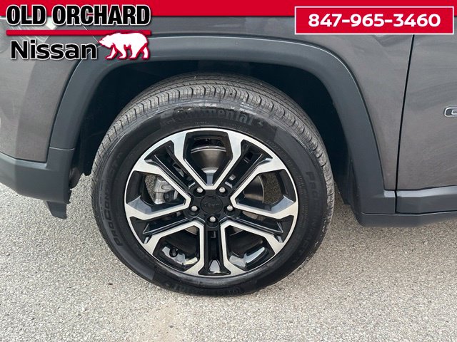 2022 Jeep Compass Limited — photo 11 of 22