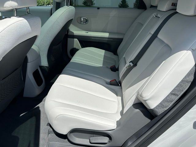 2024 Hyundai IONIQ 5 Limited — photo 15 of 38