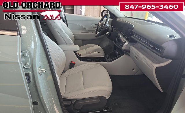 2024 Hyundai Kona Limited — photo 7 of 9