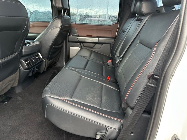2023 Ford F-150 Lariat — photo 10 of 37