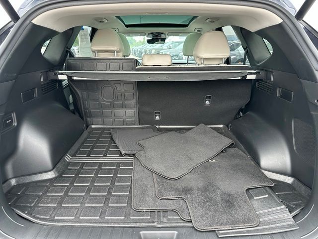 2023 Hyundai Tucson Hybrid Limited — photo 10 of 36