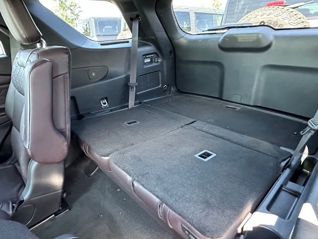 2025 Ford Explorer Platinum — photo 10 of 13