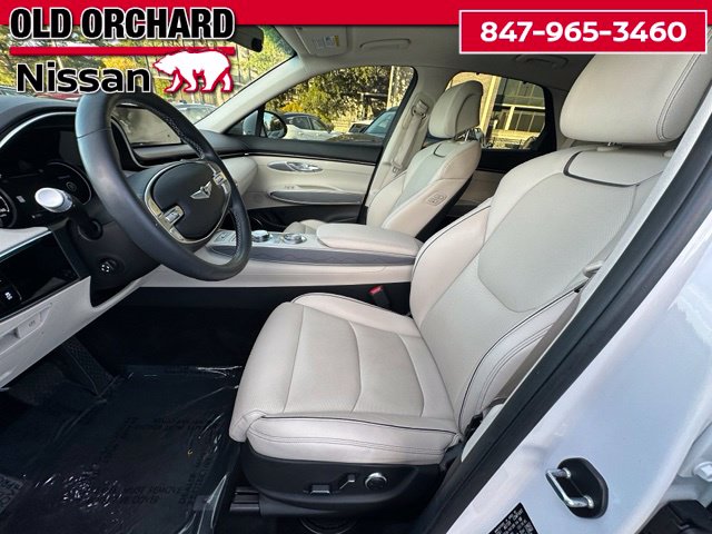 2023 Genesis GV70 2.5T — photo 12 of 25