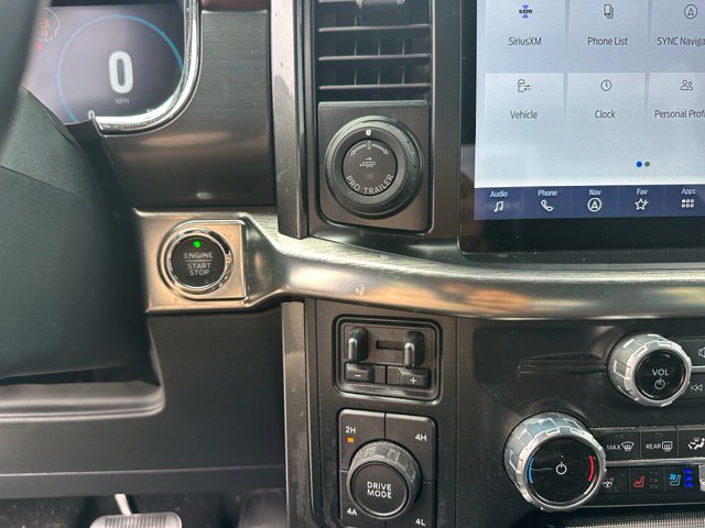 2023 Ford F-150 Lariat — photo 17 of 23